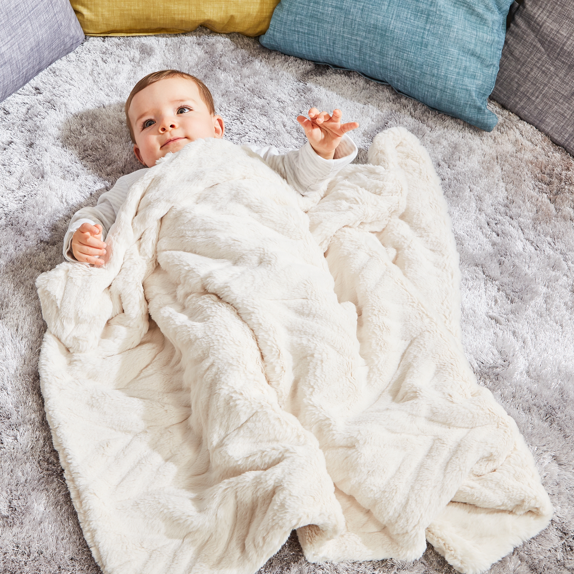 Plush Blanket with Embossing - Cream